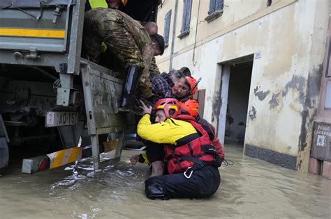 Report: Flooding in Italy caused by 1-in-200 years triple whammy